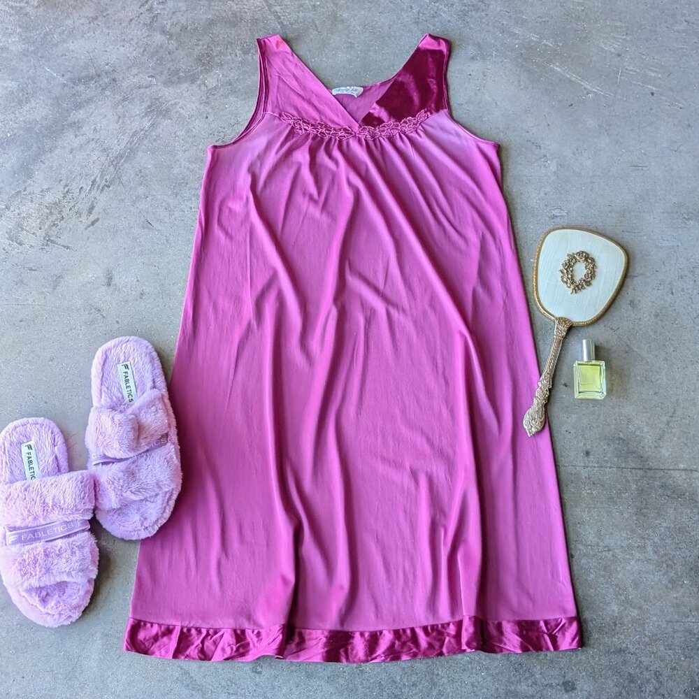 Vintage Vanity Fair Purple V-Neck Sleeveless Slip Nightgown